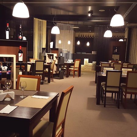Dumbravita  Hotel Galaxy מראה חיצוני תמונה