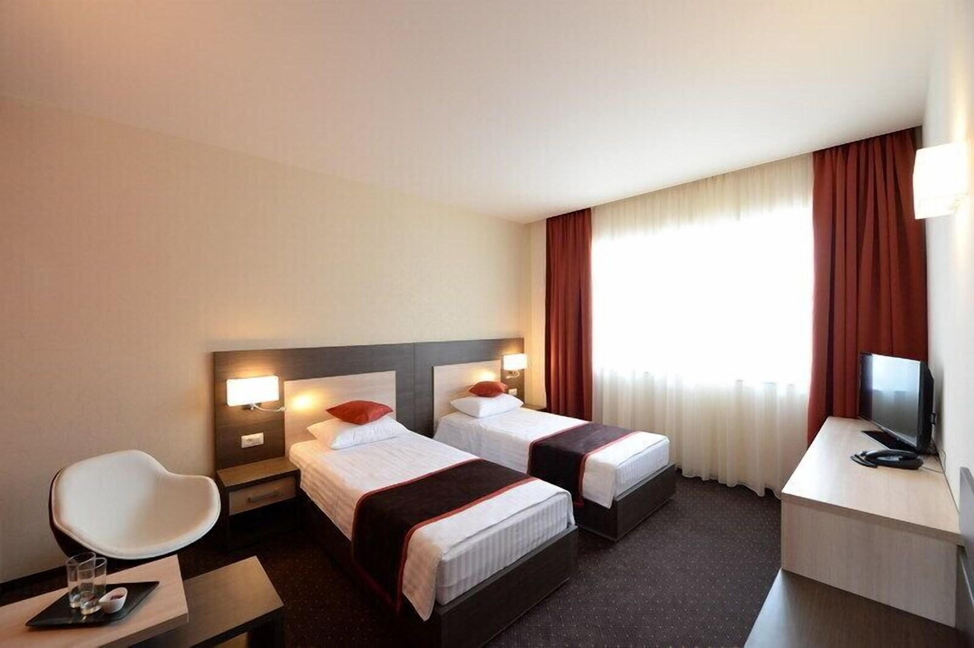 Dumbravita  Hotel Galaxy מראה חיצוני תמונה
