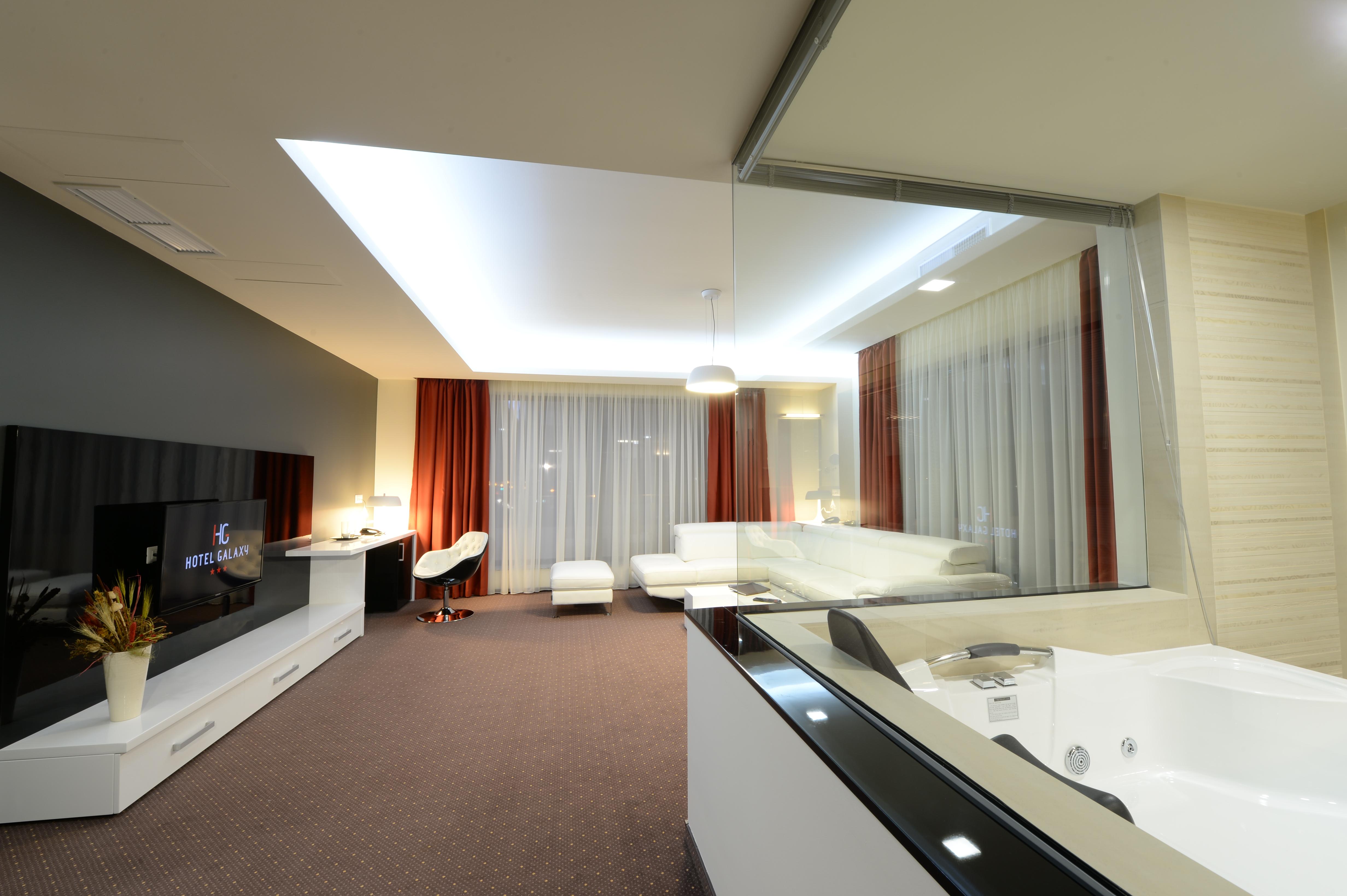 Dumbravita  Hotel Galaxy מראה חיצוני תמונה